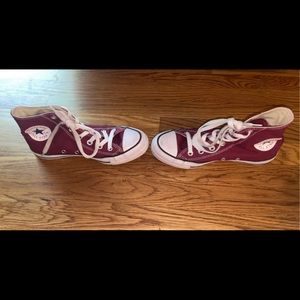 Maroon High Top unisex converse